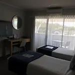 Manly Marina Cove Motel